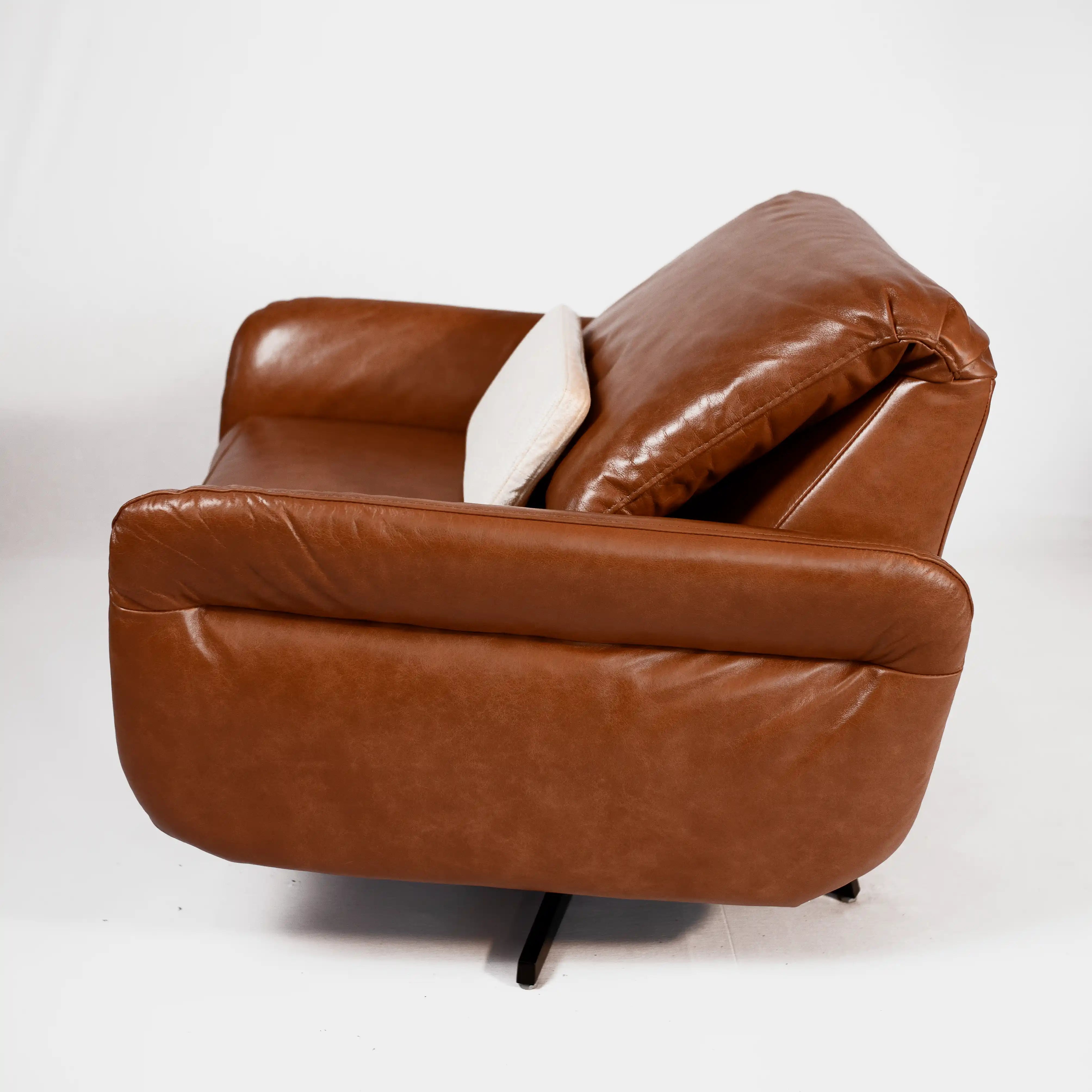 02 Poltronas Reclináveis na Caixa - Fleex Tech Couro – Poltrona na Caixa - Couro Marrom